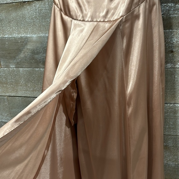 Galina Signature David’s Bridal satin dress with pockets size 8 - Picture 6 of 10